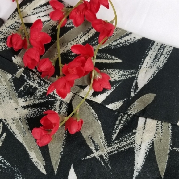 Tropical, Bamboo Print Skirt - Picture 2 of 3